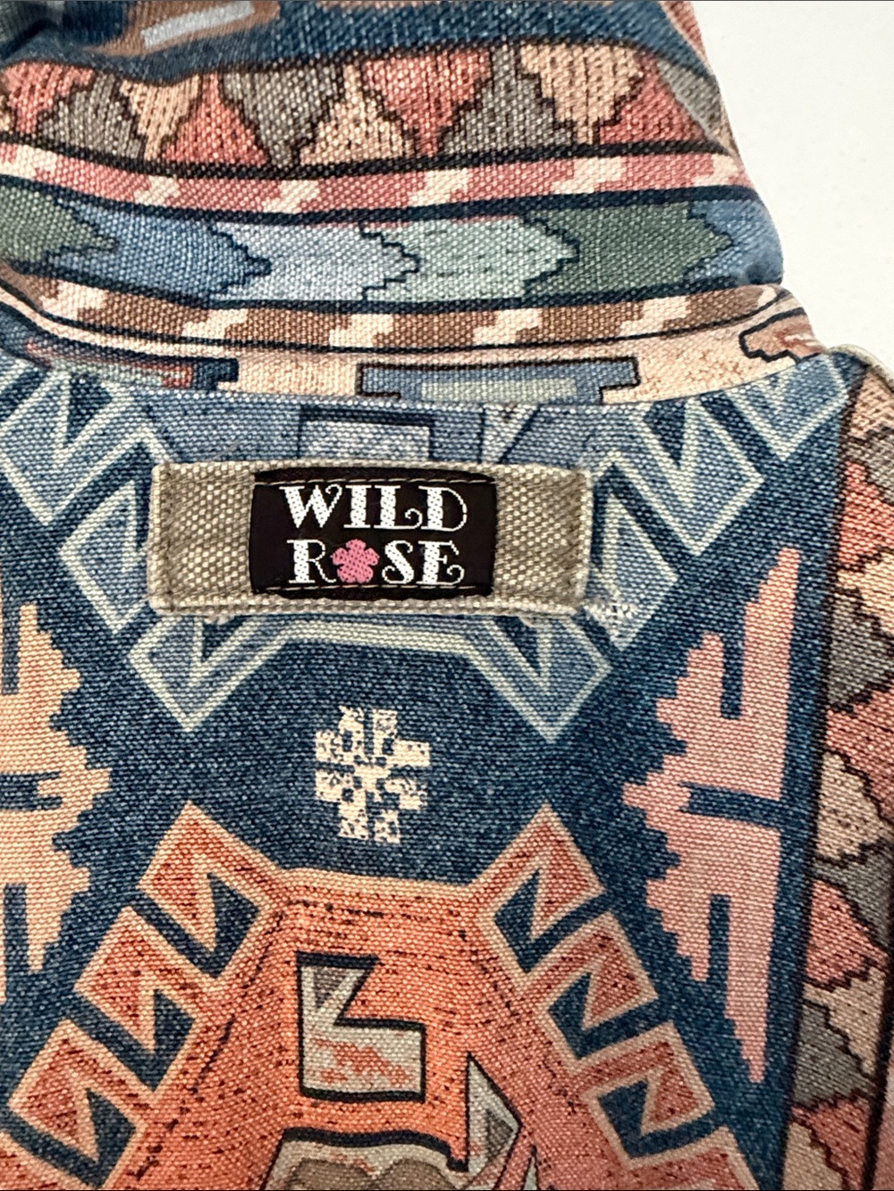 Vintage Wild Rose Jacket - Picture 9 of 11